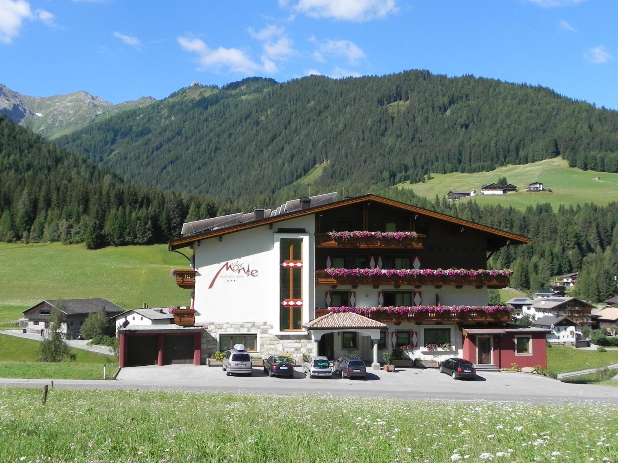 Aparthotel Garni Monte カルティッシュ エクステリア 写真