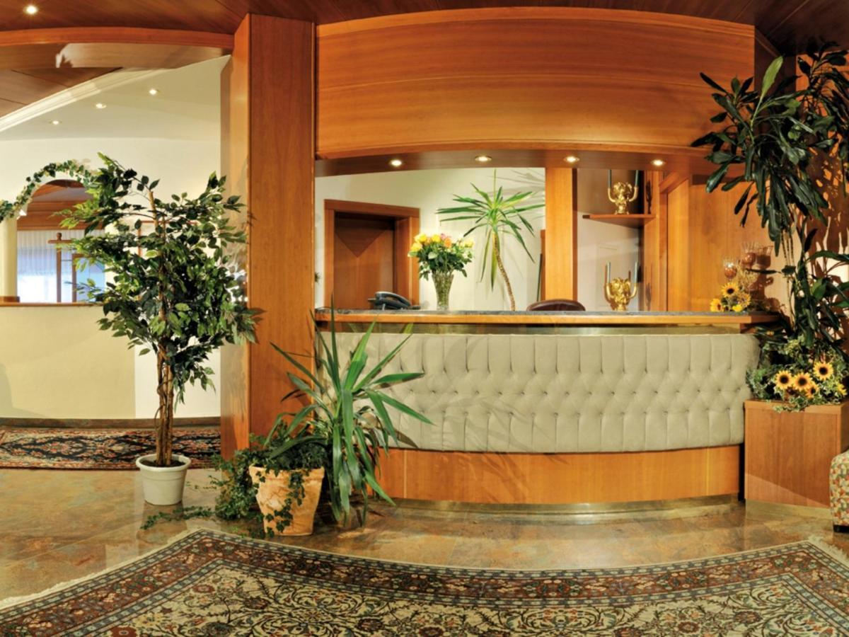 Aparthotel Garni Monte カルティッシュ エクステリア 写真